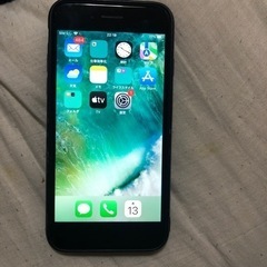 iPhone7とiPhone8（画面割れ）の2台セット