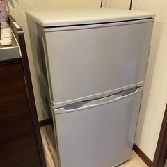 2ドア冷凍冷蔵庫　86ℓ 一人暮らしの方におすすめ！