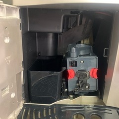 デロンギ　エスプレッソマシン　中古ですが美品