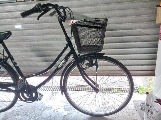 自転車中古　Emii　外装6段変速　カゴリアキャリア付き　鍵新品　タイヤ26インチ　カラーブラック