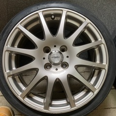 軽自動車を引っ張りタイヤ