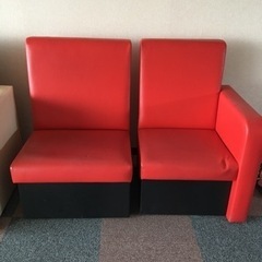 【決まりました】赤　椅子
