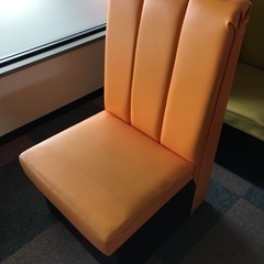 【決まりました】オレンジ　椅子