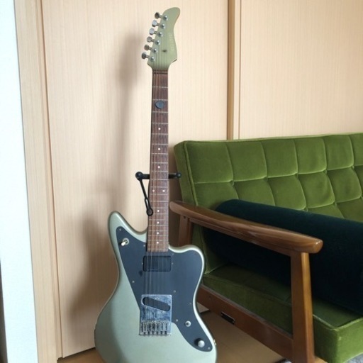 フェルナンデス　ジャガーエレキギター　中古