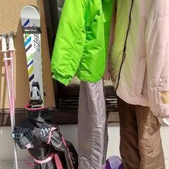 スキーウェア(130cm男児用&女性)とスキーセット(女性用)