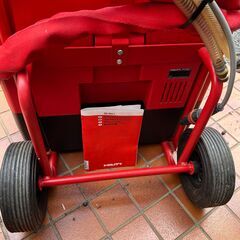 ハンズクラフト安佐北店】HILTI(ヒルティ） 3馬力 防音型 冷却水