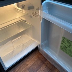 冷蔵庫(冷蔵室62L,冷凍室28L)