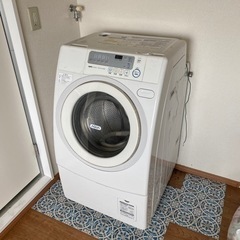 【4月15日までに直接引取り可能な方限定】ドラム式洗濯機 Aqu...