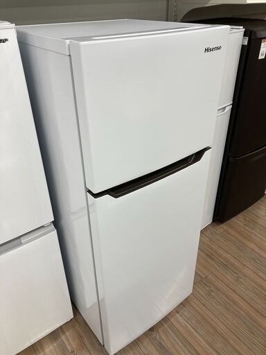 2021年製のHisense(ハイセンス)の2ドア冷蔵庫が入荷しました。