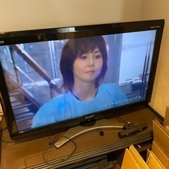 液晶テレビ　32型　シャープ　AQUOS LC-32E7