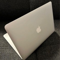 Apple MacBook Air Core i7 ノートパソコン （E69) 