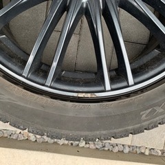 スタッドレスタイヤ　215-50R-17 ホイール付き　ブリヂストン　VRX2