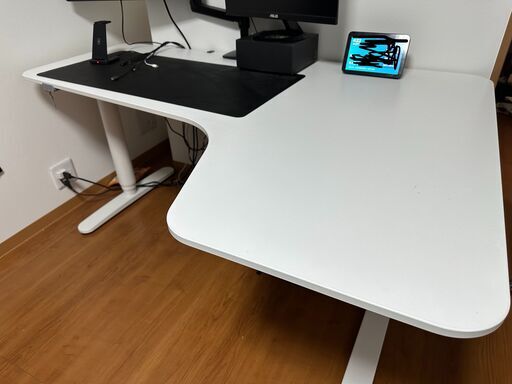 美品BEKANT ベカント コーナーデスク 右 電動昇降式, ホワイト,160x110