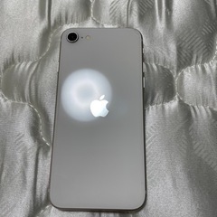 iPhone SE (第3世代) スターライト 128 GB S...