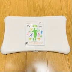 Wii Fit Plus ソフト + バランスボード白 中古品