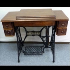 レトロ好き必見！アンティーク アメリカン 足踏みミシン