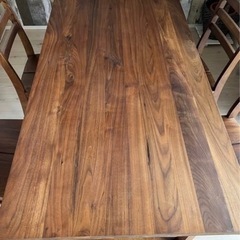 【決まりました】ウォルナットのダイニングとイス4脚のセット