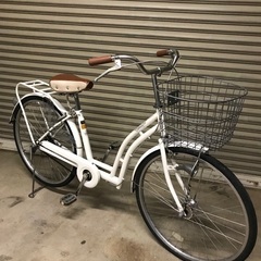 白い軽快自転車