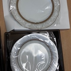 ノリタケ　ハンプシャープラチナ23cmアクセント皿のペア 新品