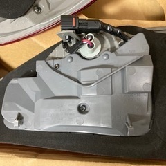 エスティマテールランプ