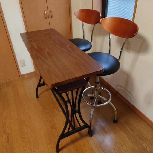 【お譲り先決定】カフェテーブルと昇降椅子2脚のセット