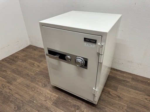 井上金庫　耐火金庫　５２L　ダイヤル式　９９ｋｇ　ホワイト　ＰＨＤ－１００Ｄ