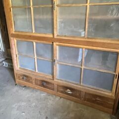 古民家 アンティーク家具 昭和箪笥 収納棚 食器棚 木製 ガラス戸 キャビネット カフェ棚 陶器飾り棚 和製 ヴィンテージ