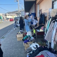 500円‼️新品洋服詰め放題‼️ - 羽曳野市