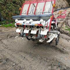 田植え機 4条 動作品