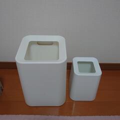 ニトリ　ゴミ箱(白)