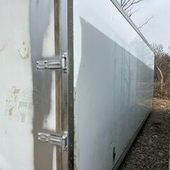 床縞鋼板【希少】 4トン冷凍冷蔵コンテナ 幅248cm長さ645cm高さ