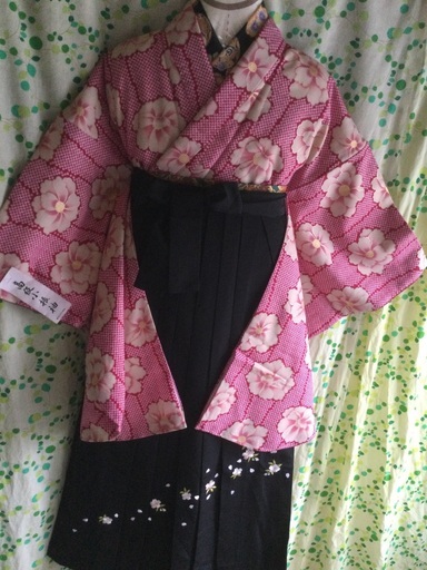 黒刺繍袴と大椿柄二尺袖セット