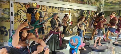 フィギュア　ONE PIECE