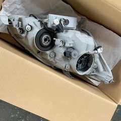 ［お取り引き中］30系セルシオ後期　純正ヘッドライト①