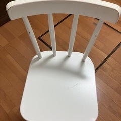 中古　IKEAのアーガム（子ども椅子）差し上げます