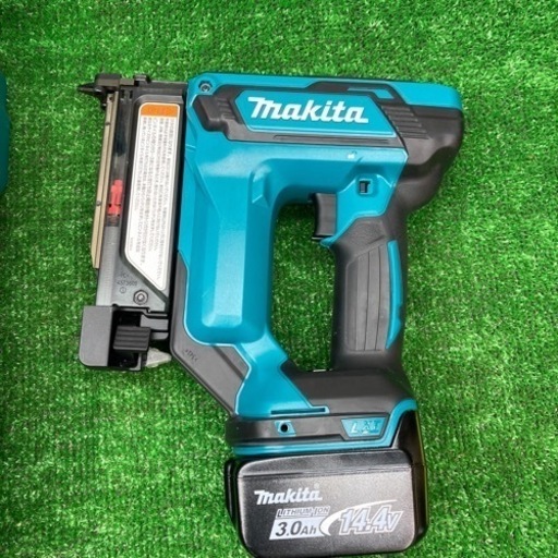 ポケットいっぱい 美品 マキタ タッカ 14.4v - crumiller.com