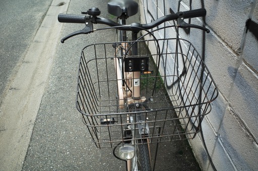 ママチャリ　カゴ大きめ（ハンドル幅狭め）