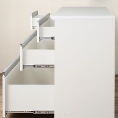 部屋の模様替えの為出品します。