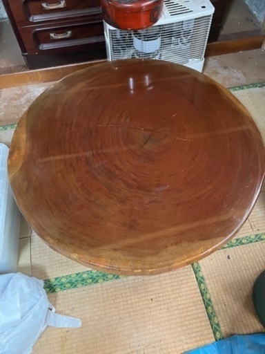 円形の一枚板テーブル(今週引き渡しのみ値下げ)