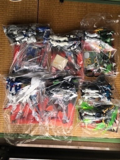 wガンダム7体　箱無し　1体1500円　まとめてでて値引き