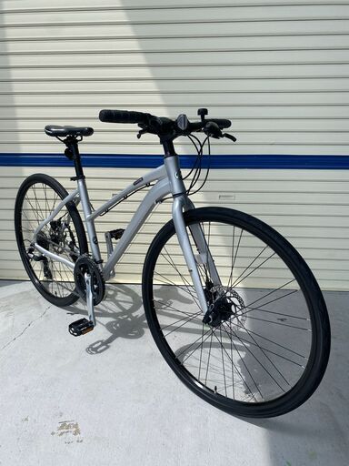 整備済み！クロスバイク、防犯登録解除して、お渡しします。