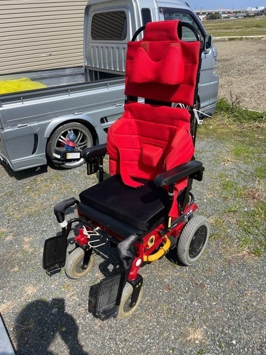 値下げ。ゆったりサイズの電動車イス