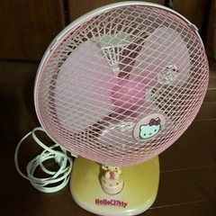 100円　kitty 扇風機