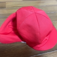 保育園　幼稚園　赤白帽子