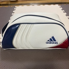 adidas シューズケース