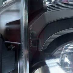 ハイエースバレンティヘッドライト左右セット