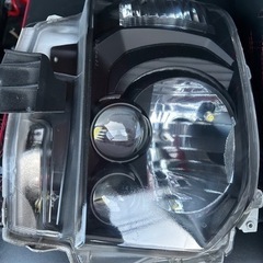 ハイエースバレンティヘッドライト左右セット