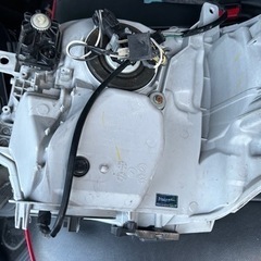 ハイエースバレンティヘッドライト左右セット