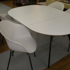 R407 BoConcept ダイニング5点セット、伸長式、幅120cm・170cm USED・美品