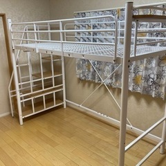 【引取先決まりました。】ロフトベッド白:取りに来れる方
